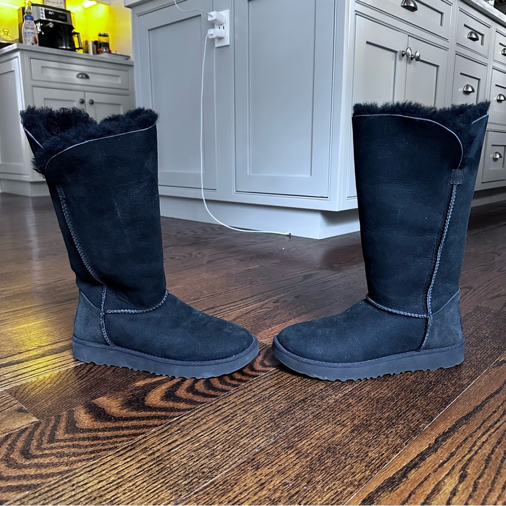 UGG Black Tall Winter Boots with Fur Trim suede size 6.5